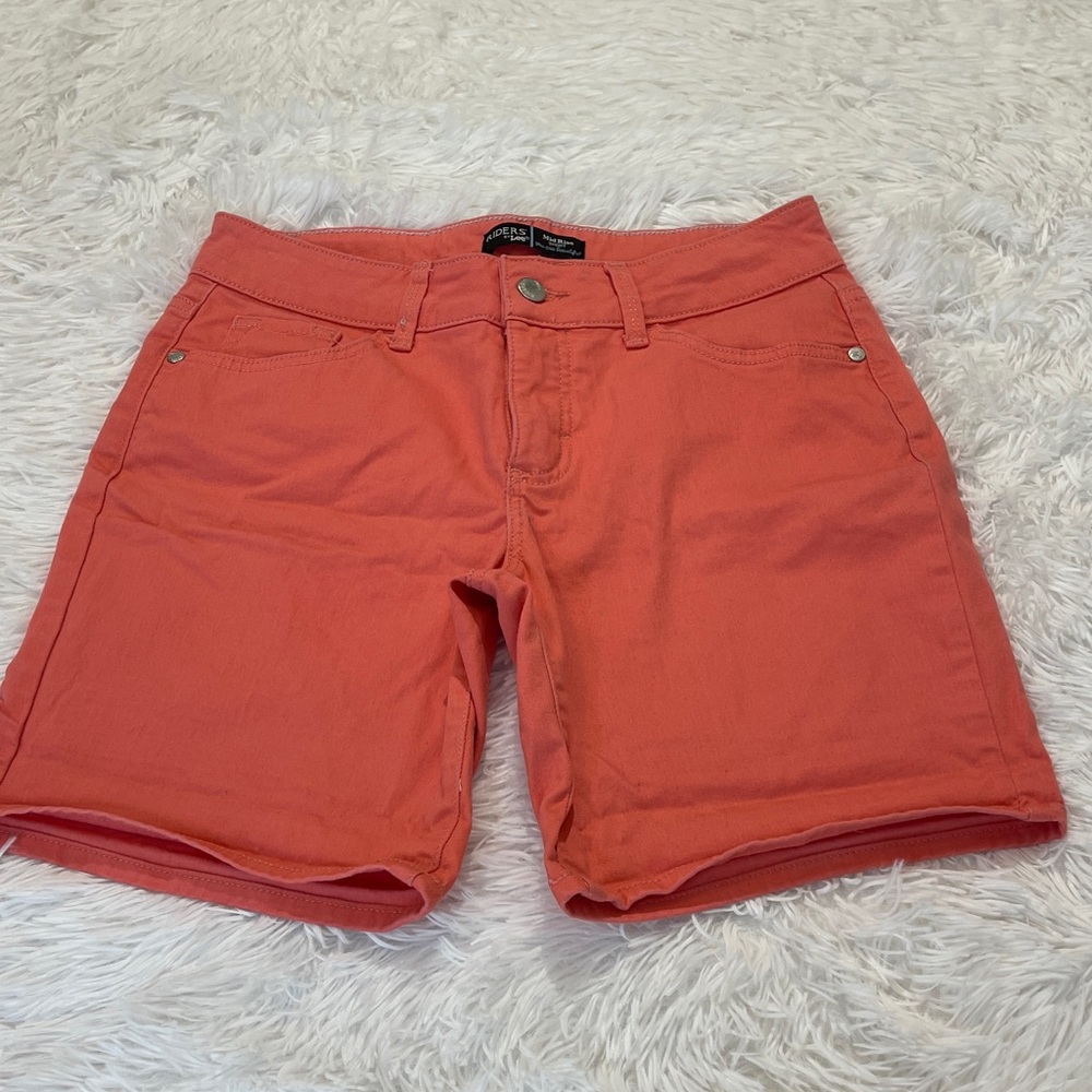 Lee RIDERS MID RISE Women's Vibrant Coral Shorts SIZE 6M